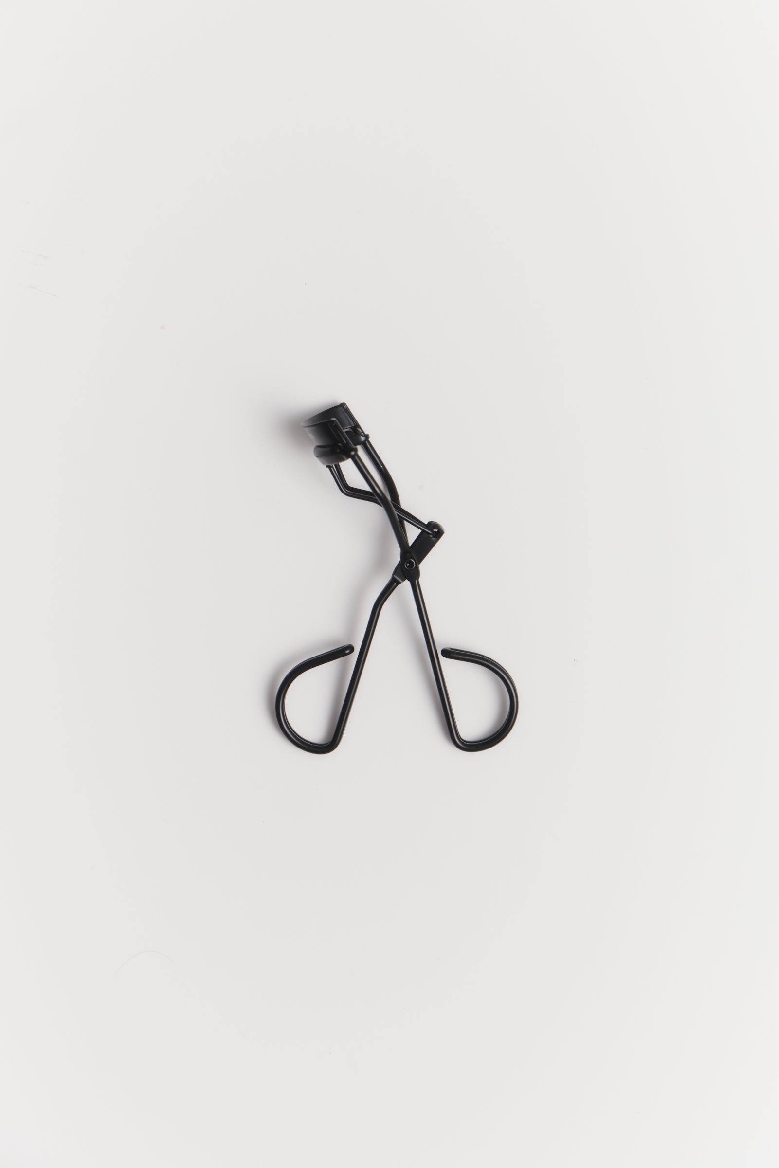 PRECISION LASH CURLER